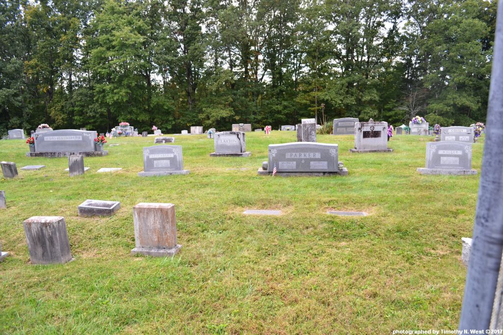 Scott Co, TN (1) Litton Cemetery at Oneida