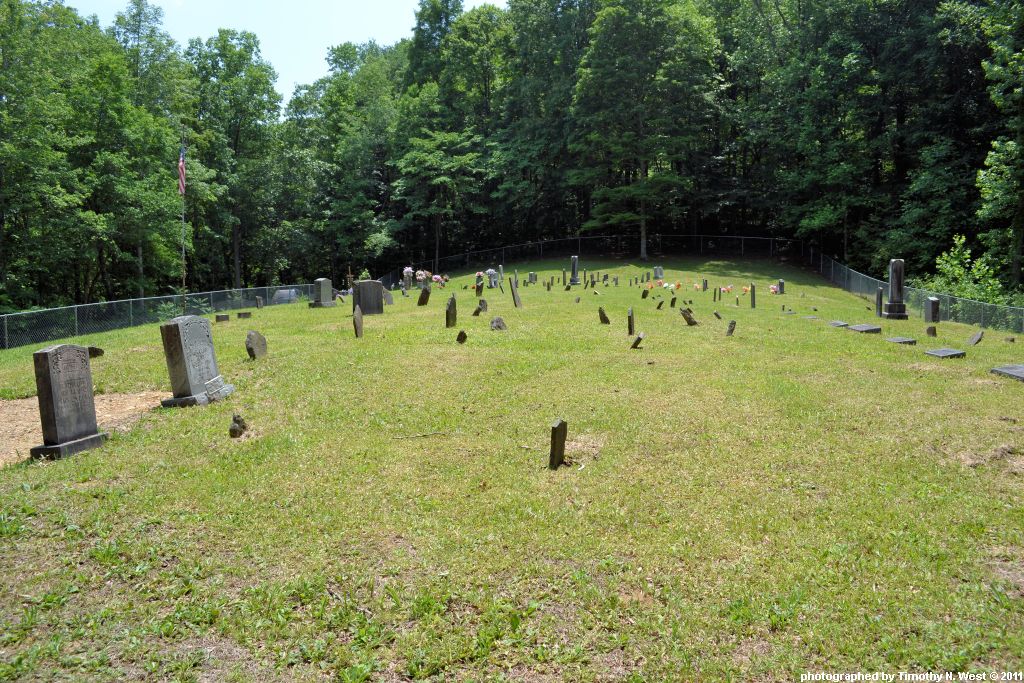 Scott Co, TN Lowe Cemetery at Smokey Creek