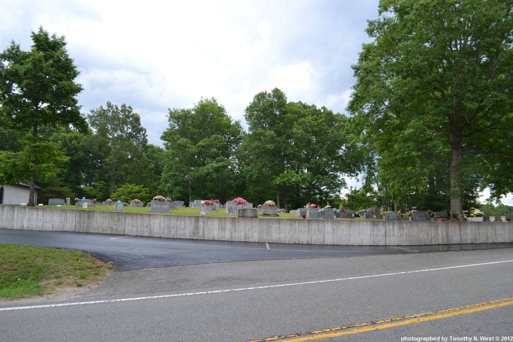 Scott Co, TN Opossum Rock Cemetery at Leatherwood