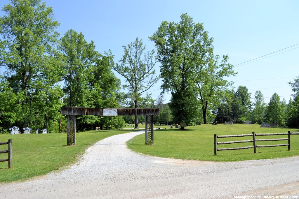 Scott Co, TN - Peaceful Rose Garden Cemetery at Almy
