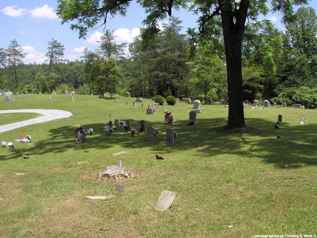 Scott Co, TN - Peaceful Rose Garden Cemetery at Almy
