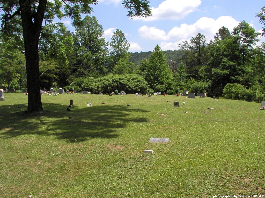 Scott Co, TN - Peaceful Rose Garden Cemetery at Almy