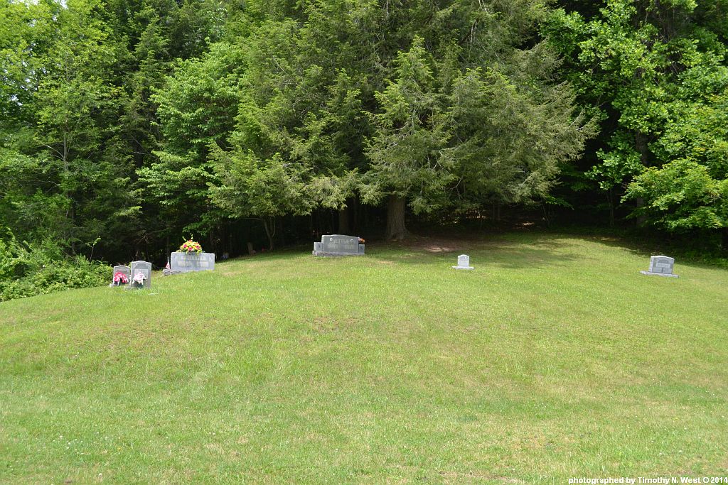 Scott Co, TN Mack Phillips Cemetery at Paint Rock